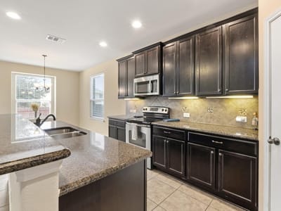 Property photo 5 at 1902 Laminar Creek RD - 5 bed 4 bath home