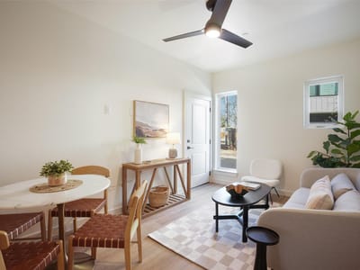 Property photo 3 at 1903 Keilbar LN - 3 bed 1 bath home