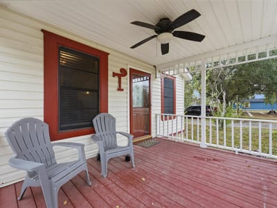 Photo 5 of 26 at 1904 Dreyer LN - 2 bed 1 bath home