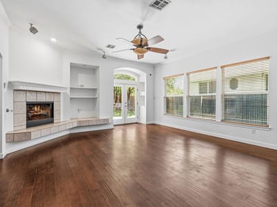 Living area at 1904 Montana Sky DR - 3 bed 2 bath home