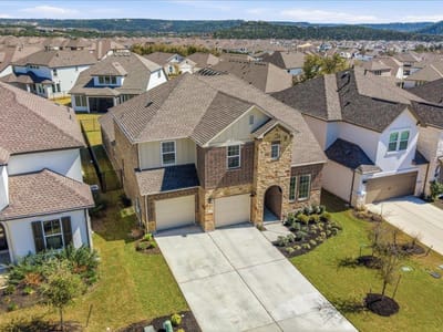 Living area at 1904 Varese Path - 4 bed 3 bath home
