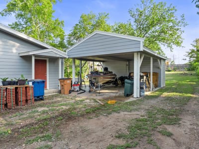 Primary bedroom at 1905 Bissel LN - 3 bed 2 bath home