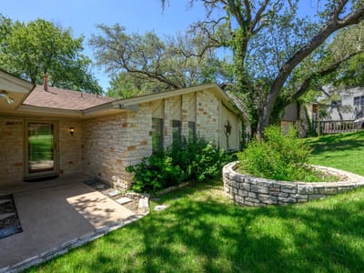Property photo 3 at 1907 Stoneridge RD - 4 bed 2 bath home