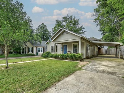 Property photo 2 at 1907 W 37th ST Unit #A & B - 6 bed 4 bath home
