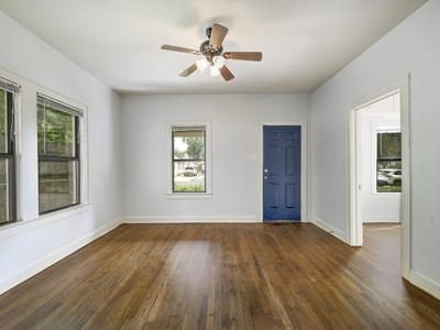 Property photo 3 at 1907 W 37th ST Unit #A & B - 6 bed 4 bath home
