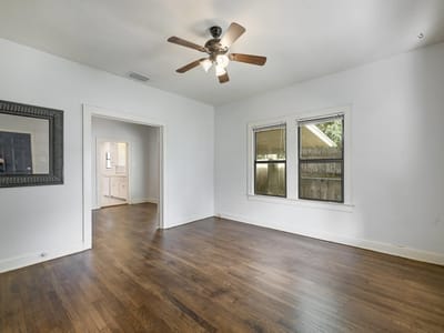 Property photo 4 at 1907 W 37th ST Unit #A & B - 6 bed 4 bath home