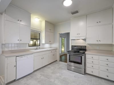 Property photo 5 at 1907 W 37th ST Unit #A & B - 6 bed 4 bath home