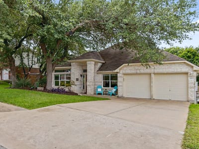 Kitchen at 1909 Holly Hill DR - 4 bed 2 bath home