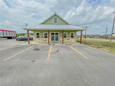 Primary bedroom at 191 Town Center BLVD - Jarrell Town Center Ph 1, Jarrell, TX
