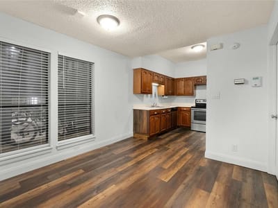 Bathroom at 1910 Robbins Pl Unit #103 - 1 bed 1 bath home