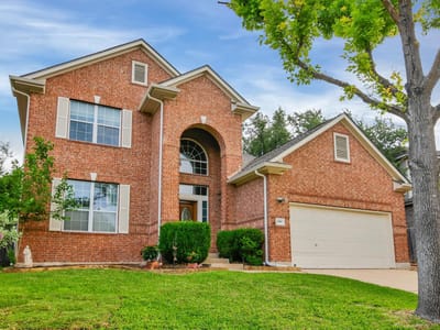 Living area at 1910 Wickett WAY - 4 bed 3 bath home