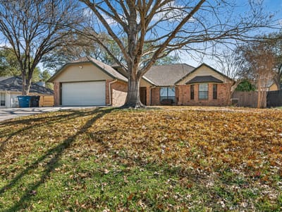 Living area at 1911 Palace Dr - 3 bed 2 bath home