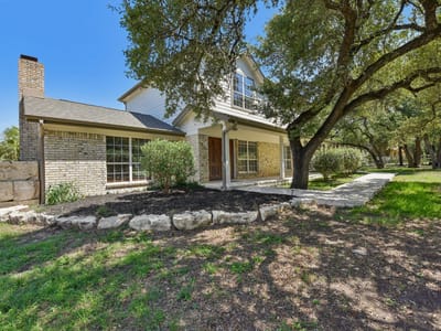 Kitchen at 1915 Oak Forest DR - 4 bed 2 bath home