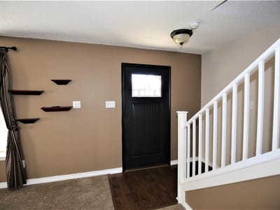 Living area at 1915 Ruthie RUN - 4 bed 2 bath home