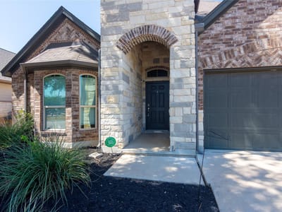 Property photo 2 at 1916 Bobbywoods LN - 5 bed 3 bath home