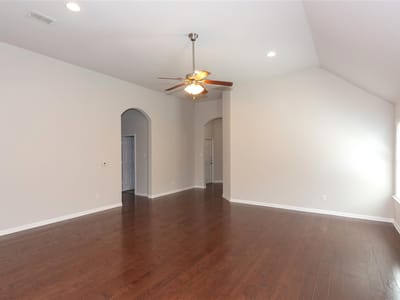 Property photo 4 at 1916 Bobbywoods LN - 5 bed 3 bath home