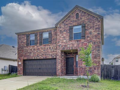 Living area at 1916 Dragonfly Loop - 4 bed 3 bath home