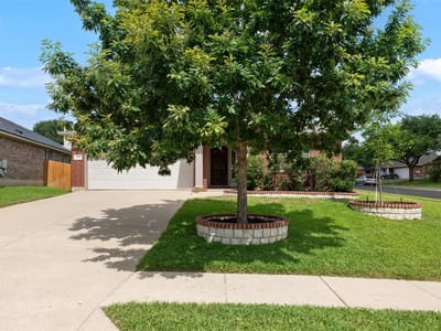 Primary bedroom at 1916 Shaker TRL - 3 bed 2 bath home
