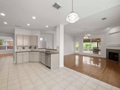 Property photo 5 at 1917 Chasewood DR - 4 bed 2 bath home