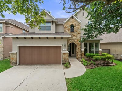 Living area at 1917 Kempwood LOOP - 4 bed 2 bath home