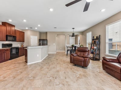 Property photo 4 at 1922 Dragonfly LOOP - 3 bed 2 bath home