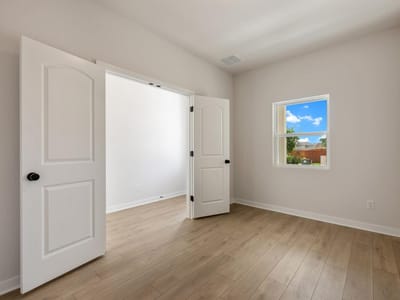Property photo 5 at 1925 Fannie RD - 6 bed 4 bath home