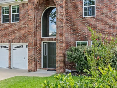 Property photo 2 at 1928 Barnett DR - 4 bed 3 bath home