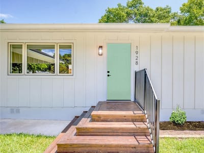 Living area at 1928 Miles Ave Unit #1 - 3 bed 2 bath home