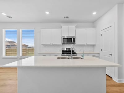 Kitchen at 193 Weaver Ln - 3 bed 2 bath home