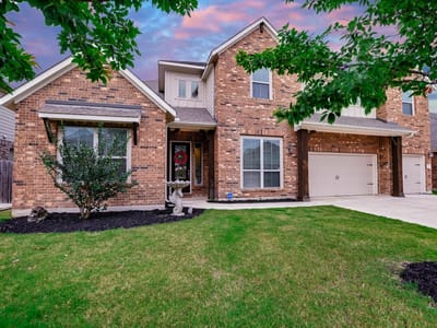 Living area at 19312 Chayton CIR - 5 bed 4 bath home