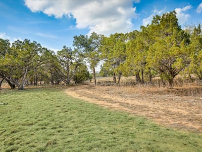 Living area at 1935 Wayside DR - Blanco River Ranch Estates, Wimberley, TX