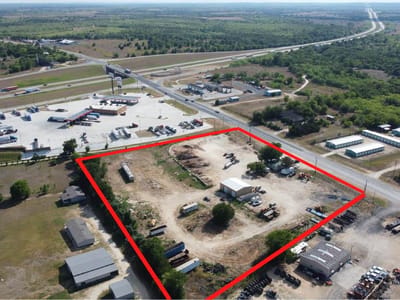 Property photo 2 at 1951 South Magnolia - NA, Luling, TX