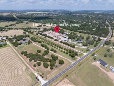 Property photo 3 at 1959 County Road 200 - 4 bed 2 bath home