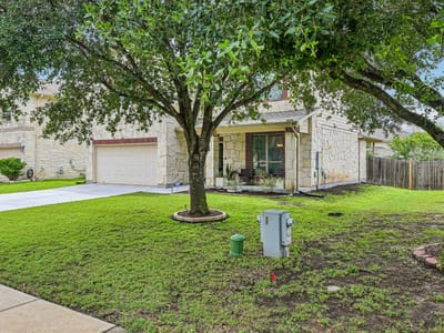 Primary bedroom at 197 Bloomsbury DR - 5 bed 2 bath home