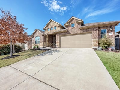 Living area at 198 Rough Leaf Dr - 4 bed 3 bath home