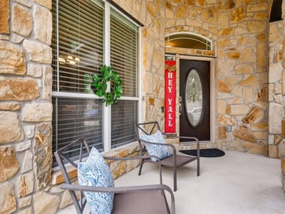 Living area at 19803 Mallard Pond TRL - 5 bed 3 bath home