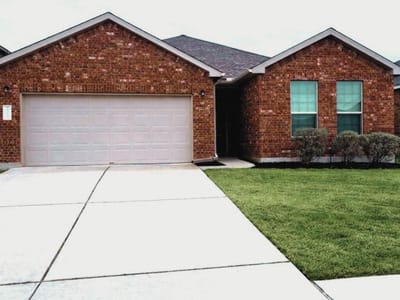 Living area at 19813 Shinning Isle Run - 3 bed 2 bath home