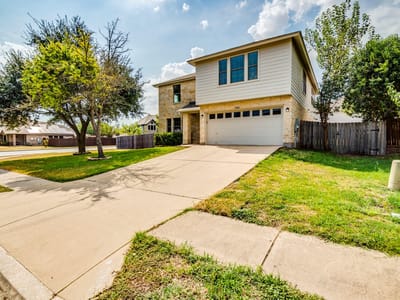 Property photo 3 at 19845 San Chisolm DR - 4 bed 2 bath home