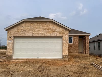 Living area at 199 Bayou Mint Blvd - 3 bed 2 bath home