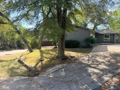 Photo 3 of 36 at 2 Acacia DR - 3 bed 2 bath home