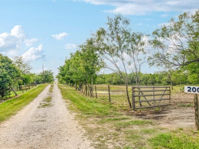 Property photo 2 at 200 Armstrong Rd - (4140)RURAL FM 20 W-CALLIHAN RD-WESTWOOD RD AREA, Lockhart, TX