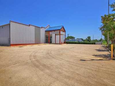 Property photo 4 at 200 Commercial DR - Moss & Moss Sub, Taylor, TX