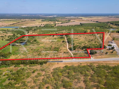 Photo 4 - 200 County Road 305 Photo 4 of 40 at 200 County Road 305 - Jarrell, Jarrell, TX