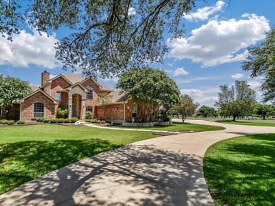 Living area at 200 Diamond TRL - 4 bed 3 bath home