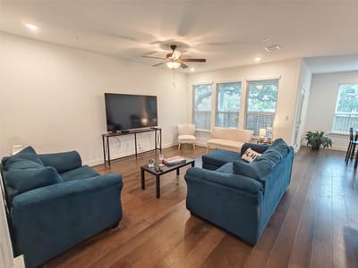 Primary bedroom at 200 Fiddleneck RD - 3 bed 2 bath home