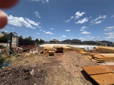 Property photo 3 at 200 Firethorn CV - 4 bed 3 bath home