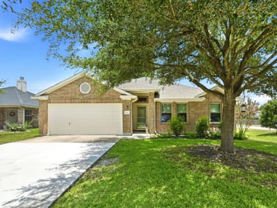 Living area at 200 Gainer DR - 3 bed 2 bath home