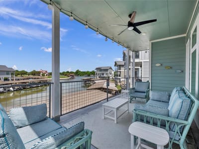 Primary bedroom at 200 Marina Bluff - 3 bed 4 bath home