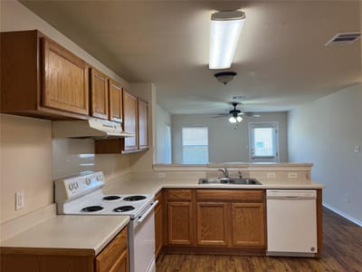Photo 4 of 15 at 200 Meadow Park DR - 3 bed 2 bath home