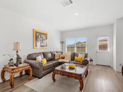 Property photo 4 at 200 Montego ST - 5 bed 2 bath home